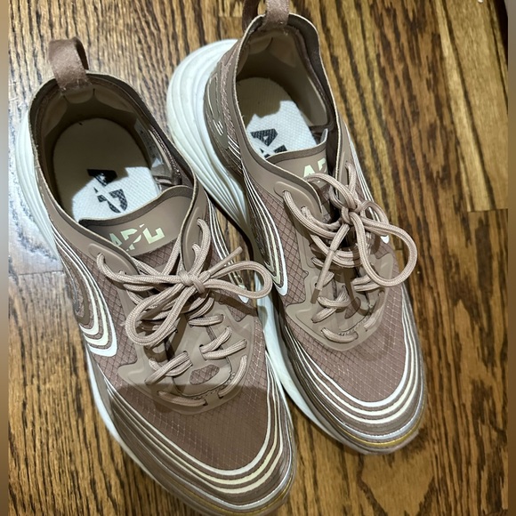 APL Streamline - Picture 5 of 5